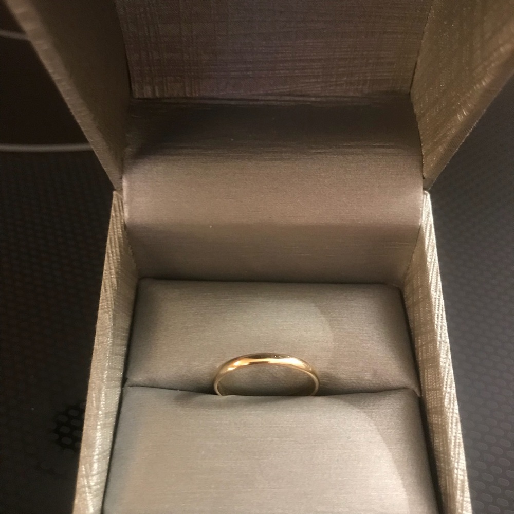 10K gold engagement band - Picture 3 of 6